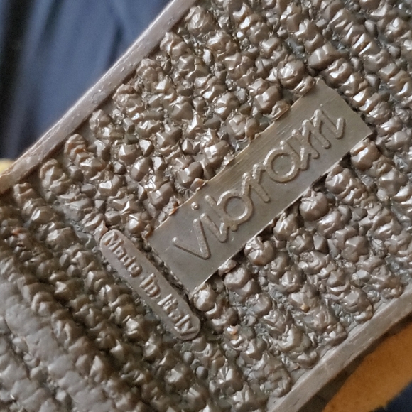 Dunham lace up military style winter boots - Picture 7 of 7